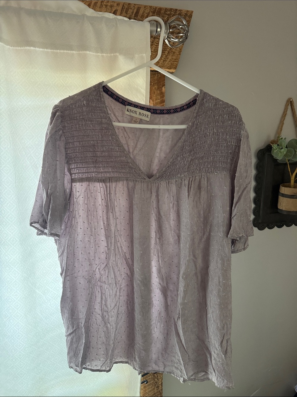 Knox Rose Dusty Lavender V-Neck Short Sleeve Blouse